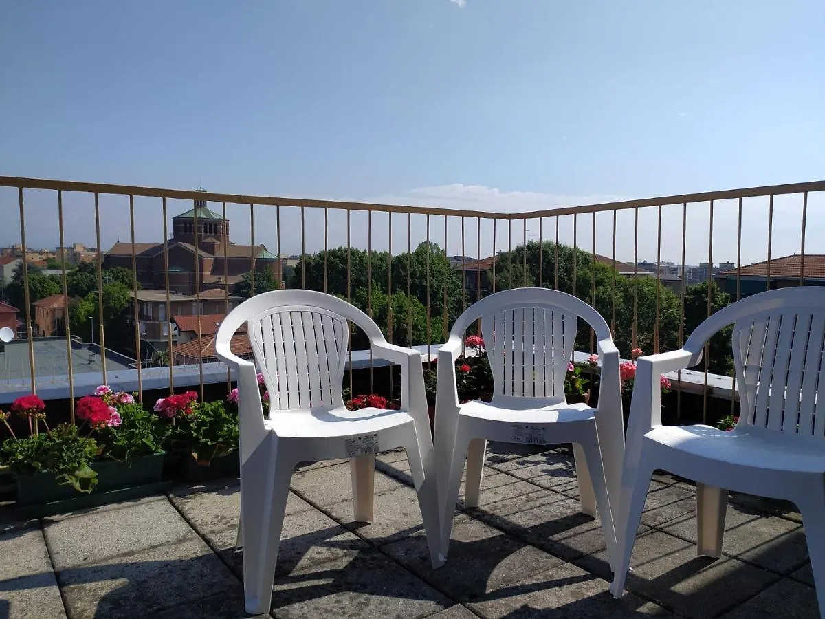 La Terrazza Su Monza Casa Vacanze 0*,  Italien